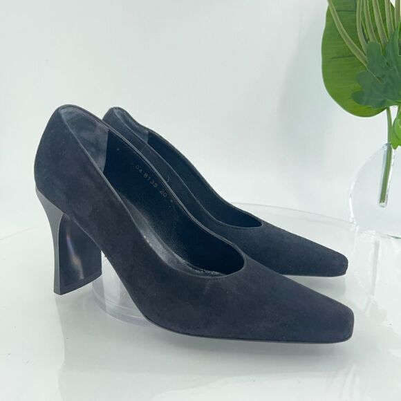 Robert Clergerie France Women's Pump Size 7 Square Toe Heel Black Suede Shoe - Picture 1 of 16